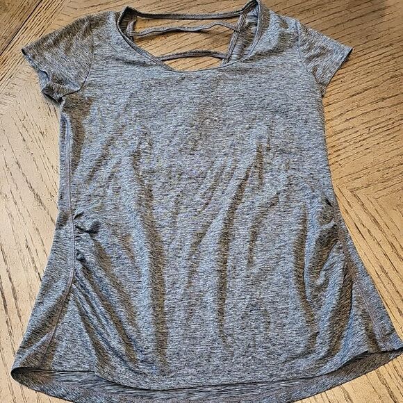 Gray matetnity T Shirt Size M - Picture 1 of 7